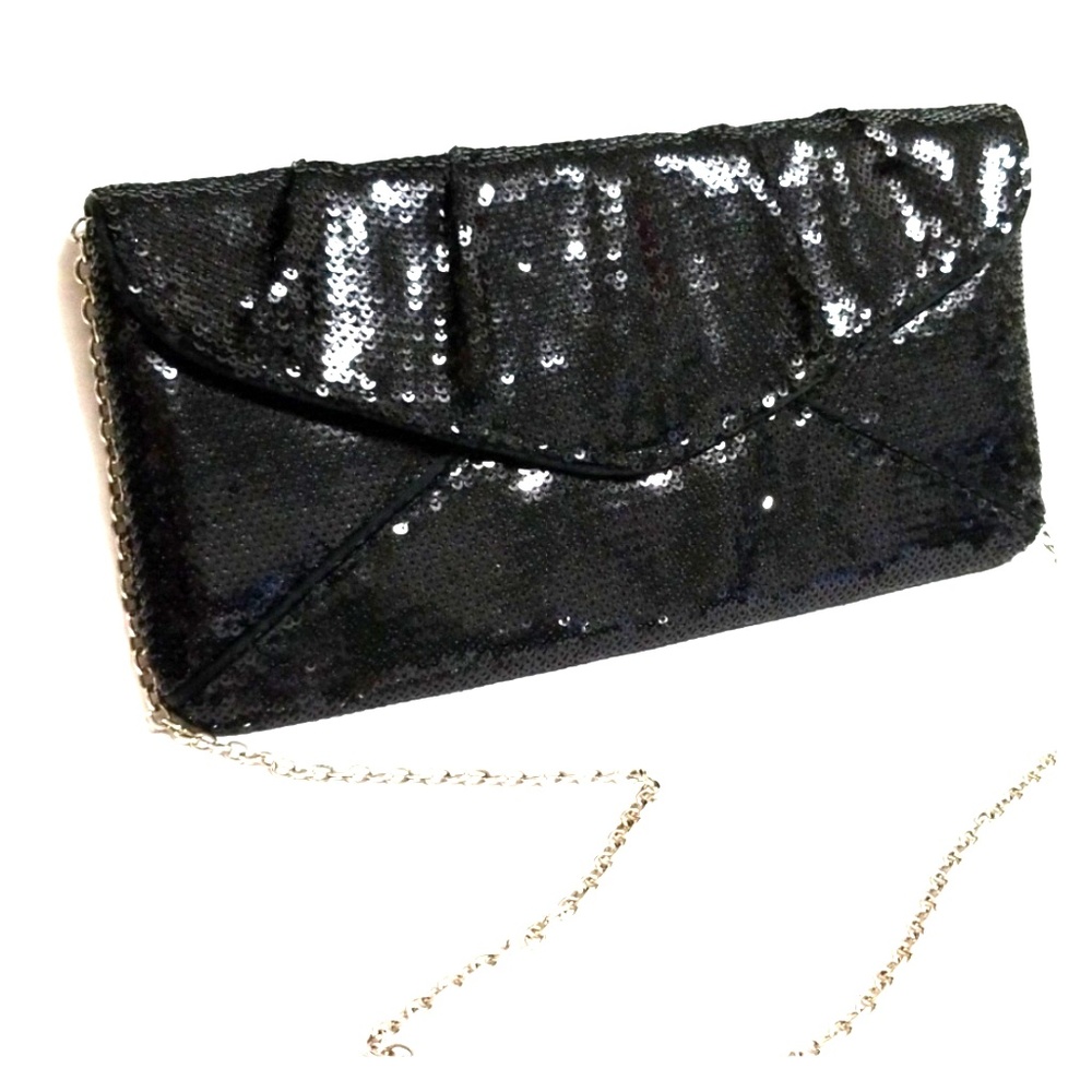*NWT*  BCBGMAXAZRIA sequin clutch